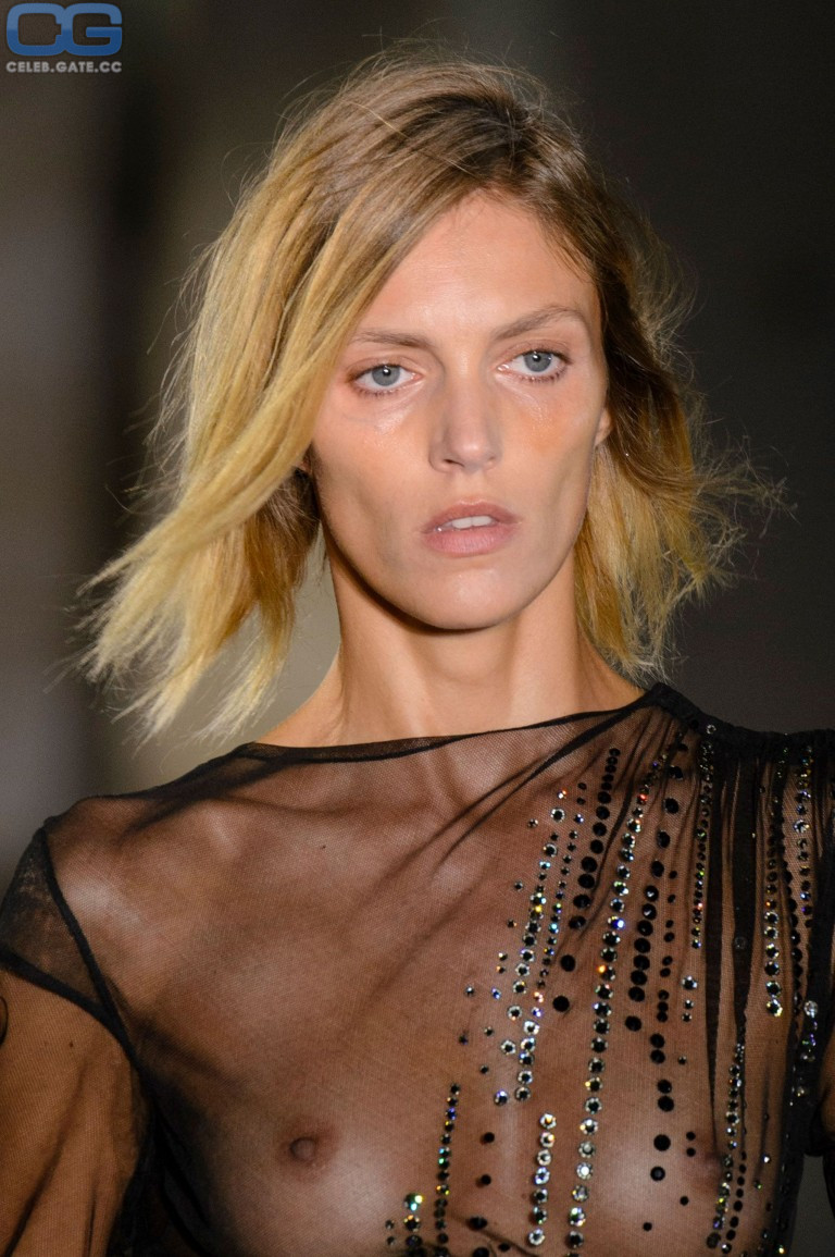 Anja Rubik see through