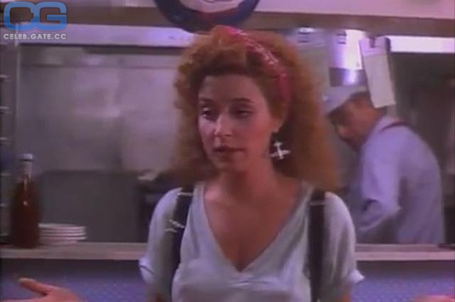Annie Potts 