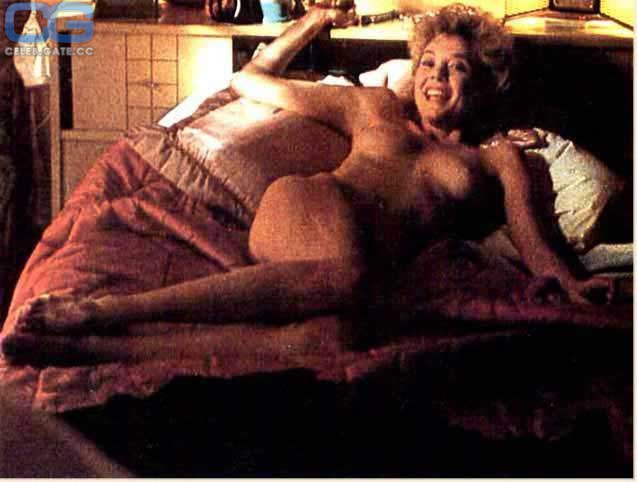 Annette Benning Nude