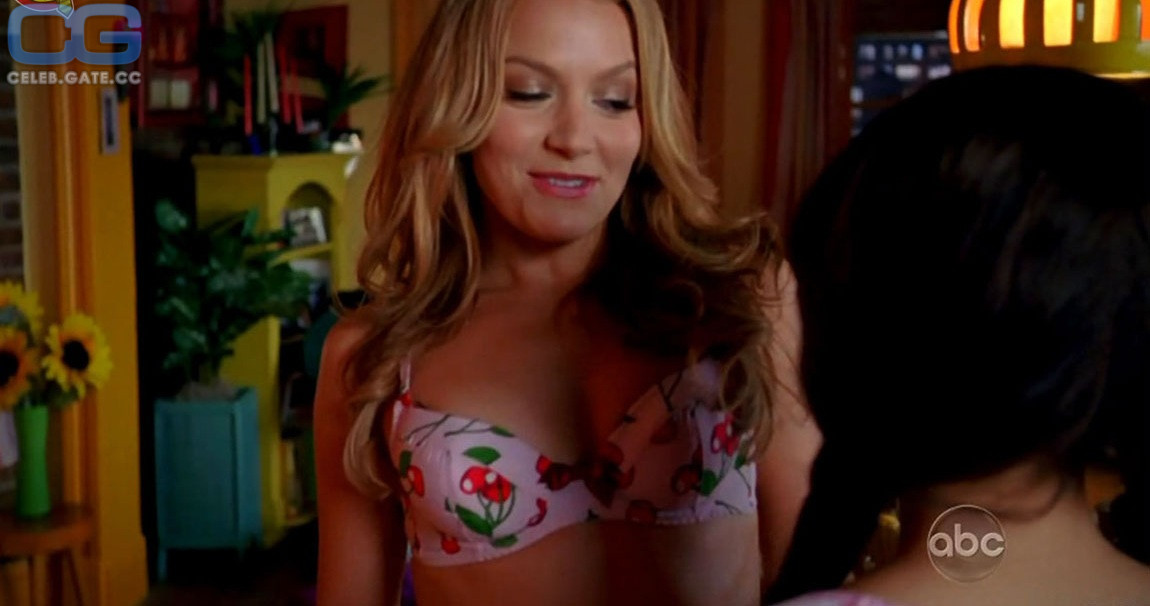 Becki Newton 