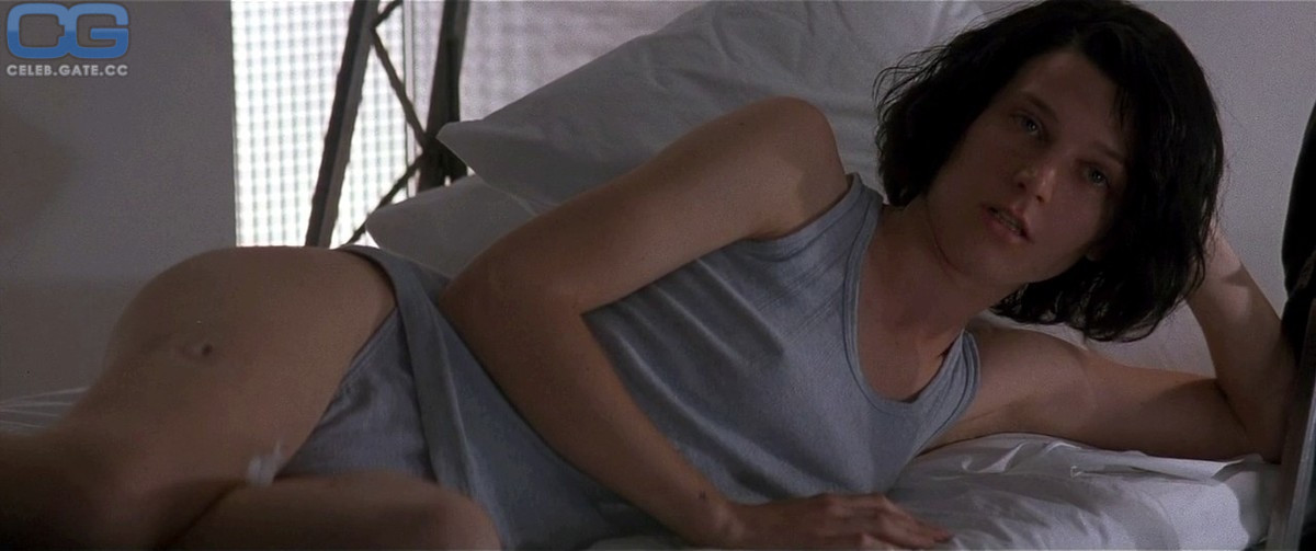 Bridget Fonda 