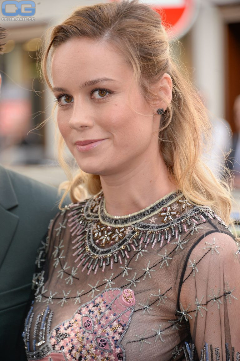 Brie Larson nip slip