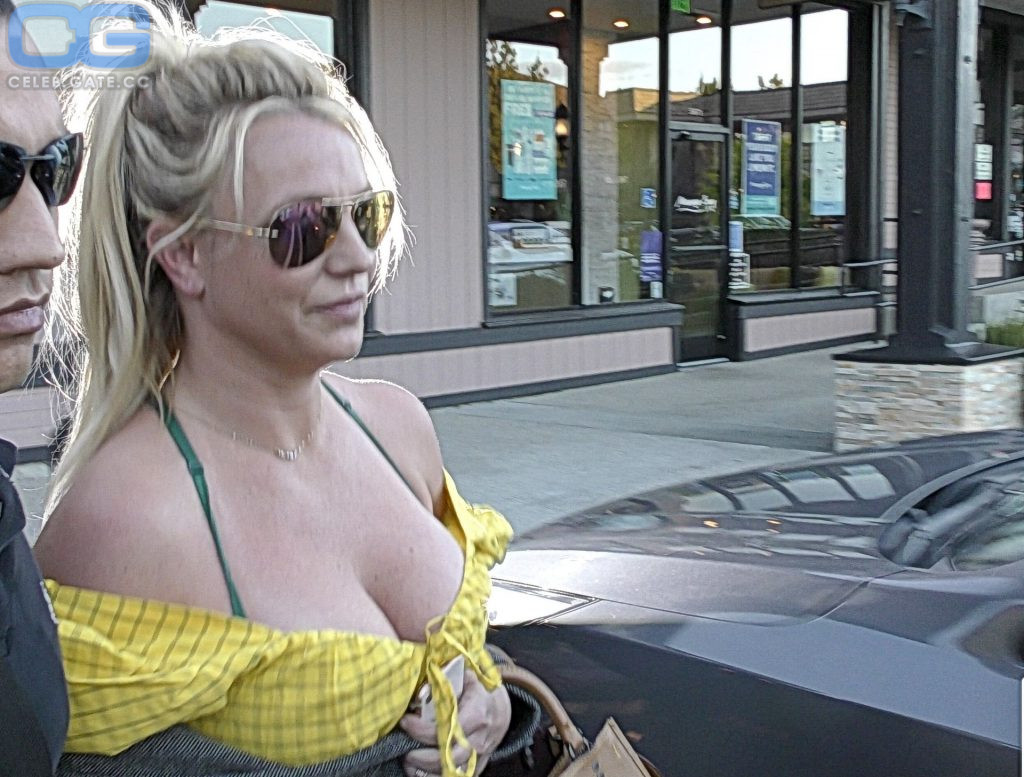 Britney Spears busty