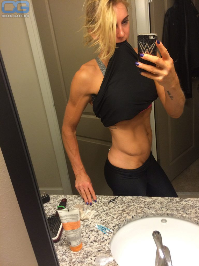 Charlotte Flair leaked images