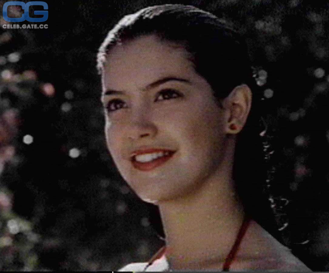 Phoebe Cates 