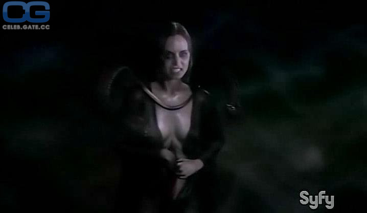 Eliza Dushku 