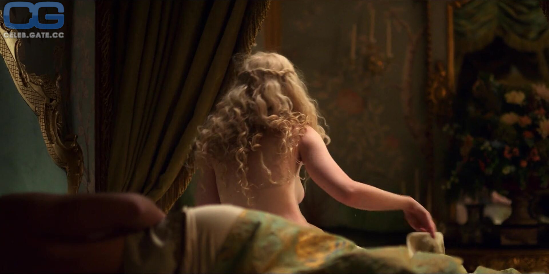 Elle Fanning 