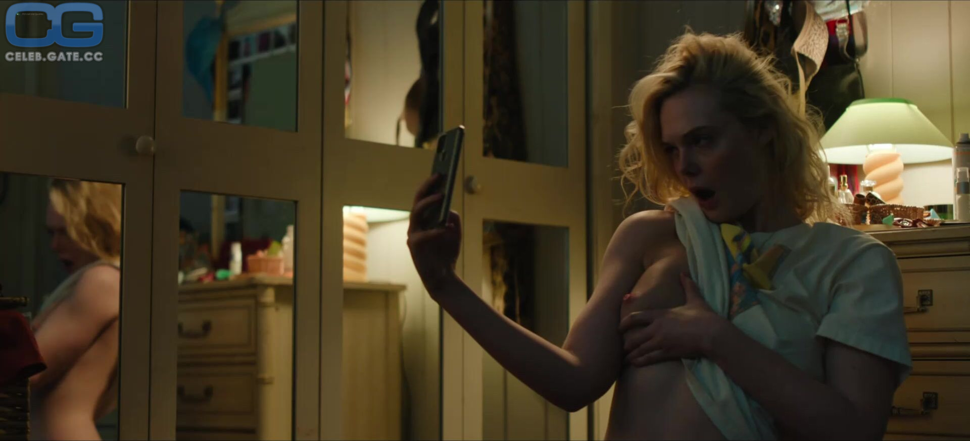 Elle Fanning 