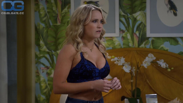 Emily Osment 