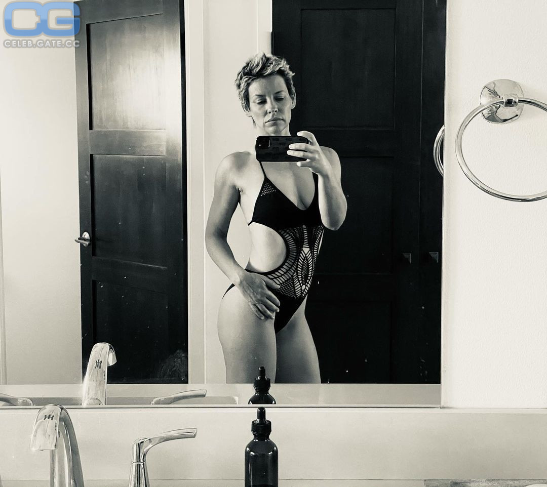 Evangeline Lilly 