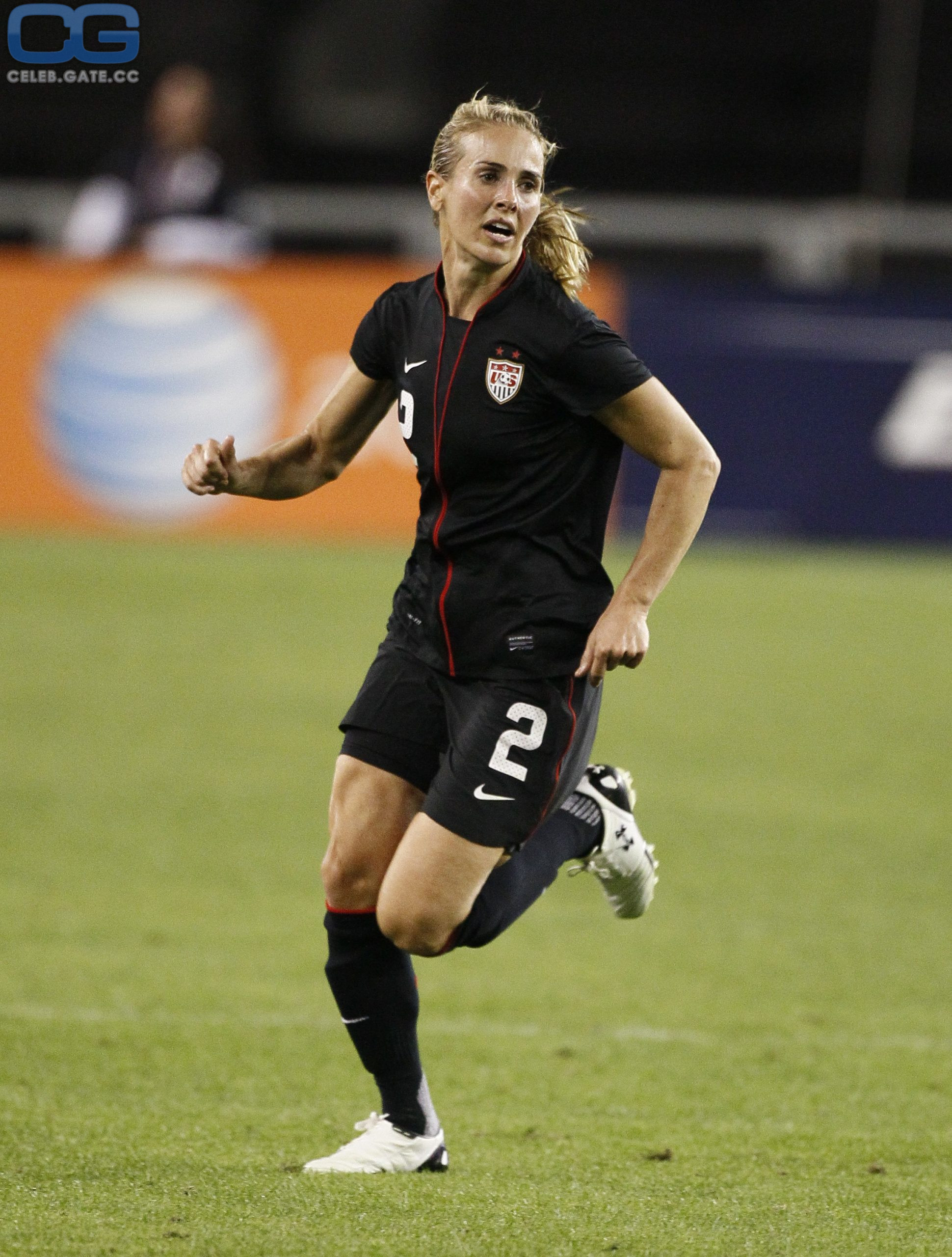 Heather Mitts 