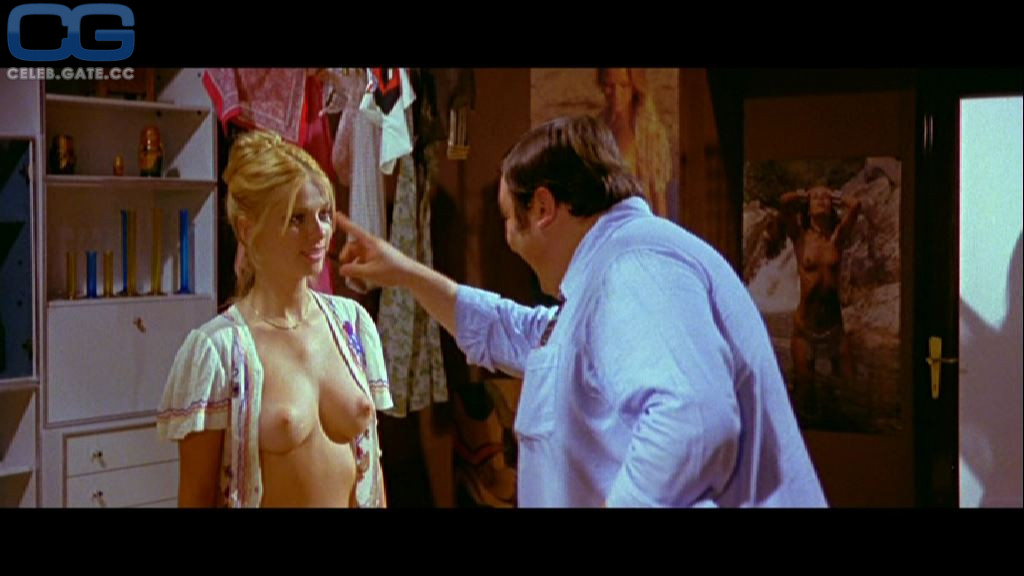 Ilona Staller topless