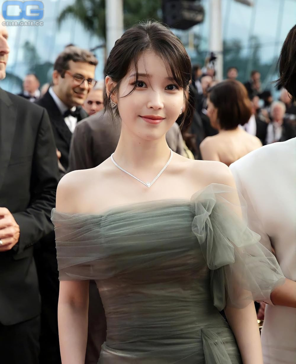 IU 