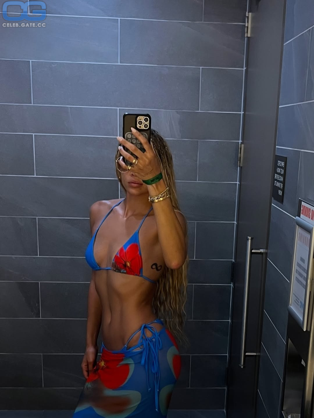 Jasmine Sanders 