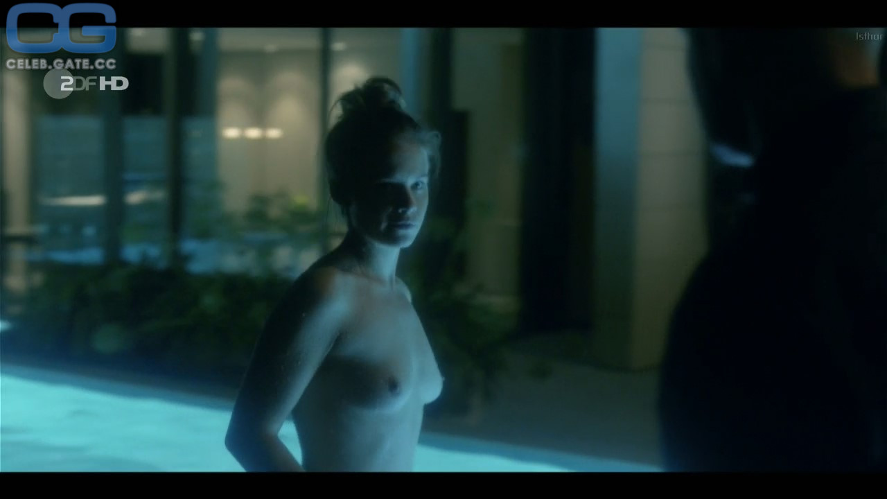 Jasna Fritzi Bauer topless