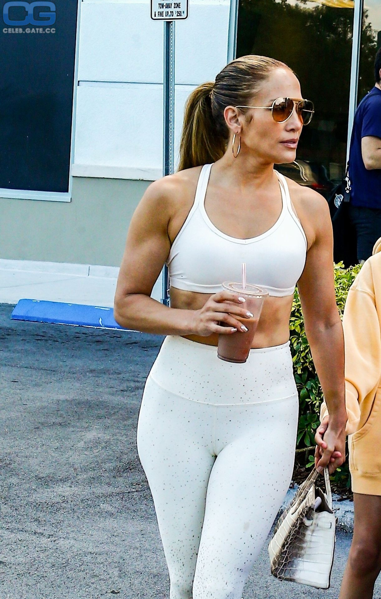 Jennifer Lopez cameltoe