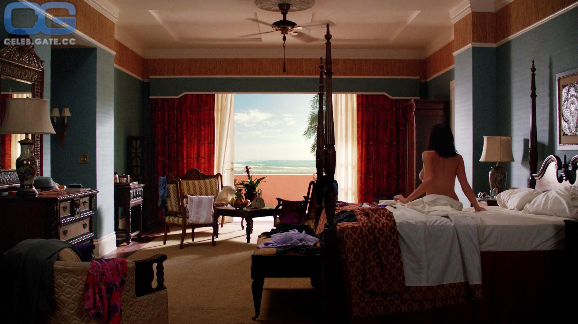 Jessica Pare 