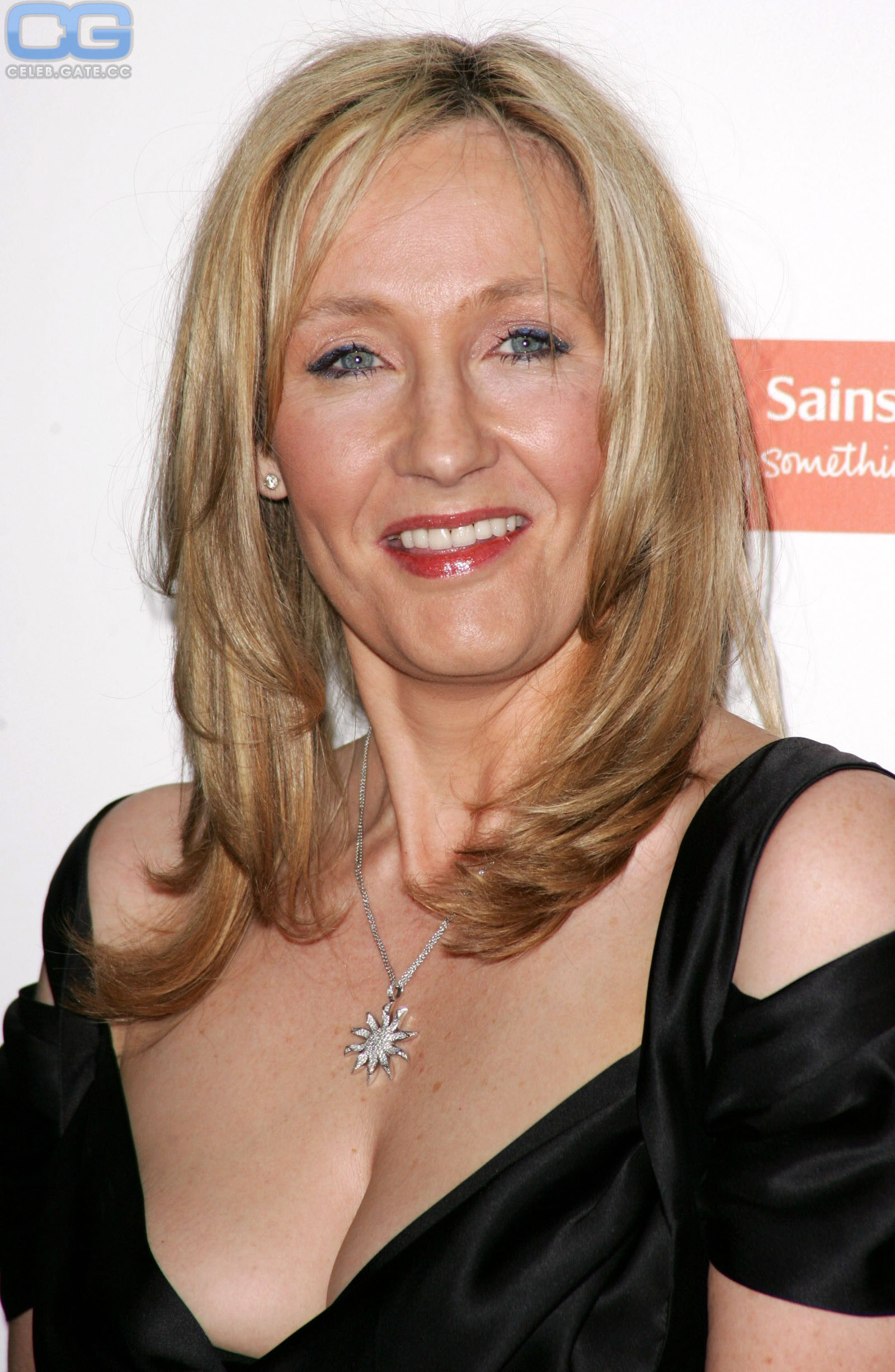 Joanne K Rowling 