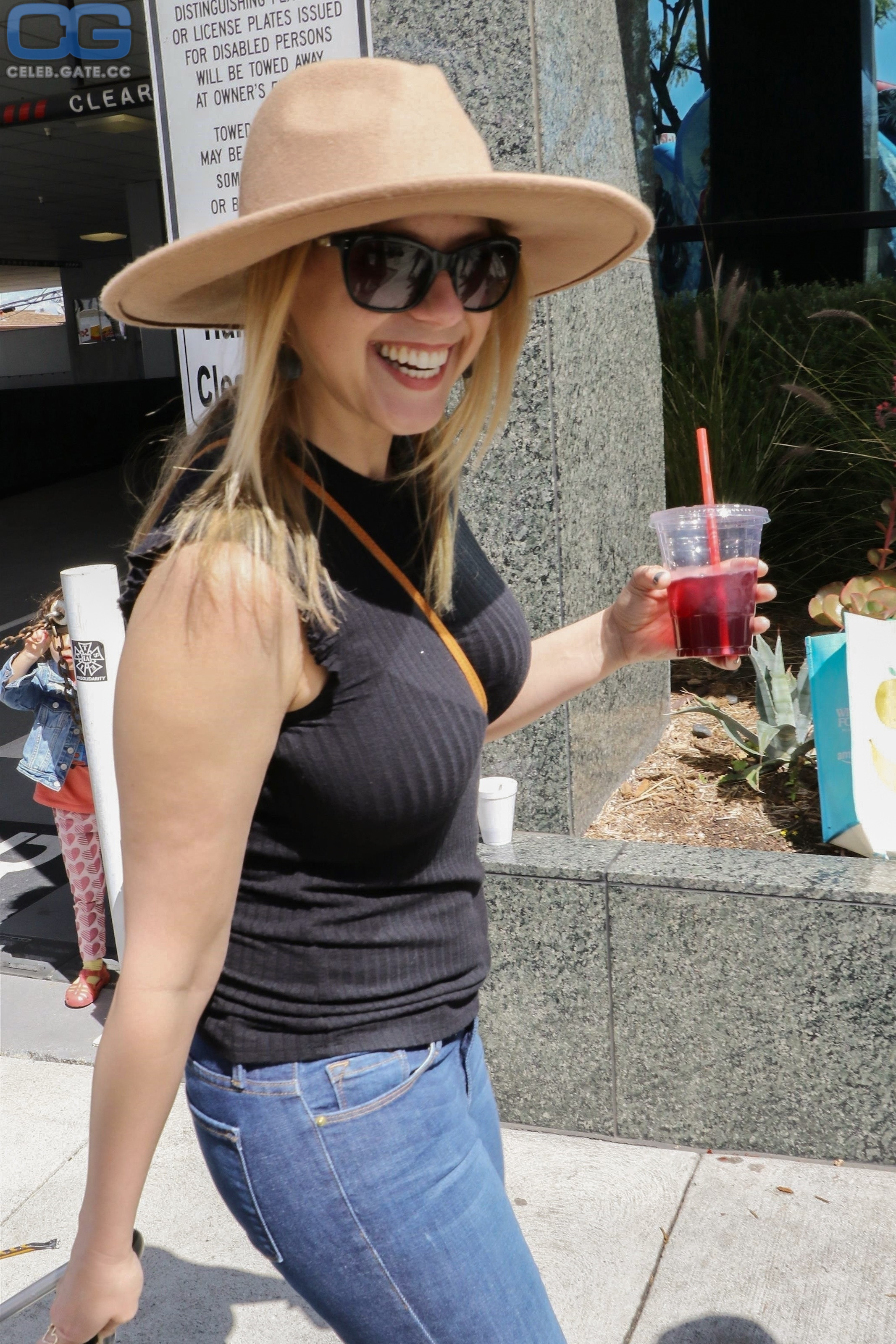 Jodie Sweetin 