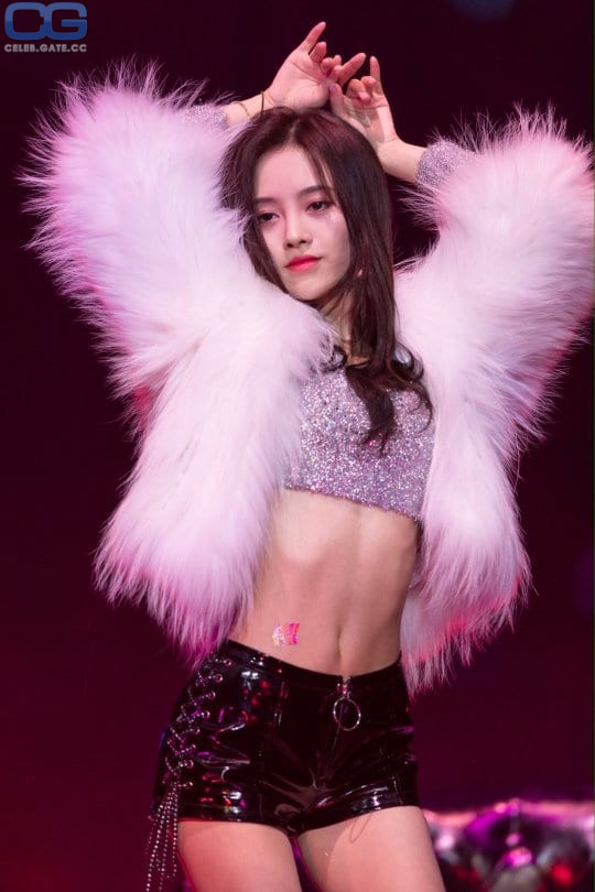 Ju Jingyi 