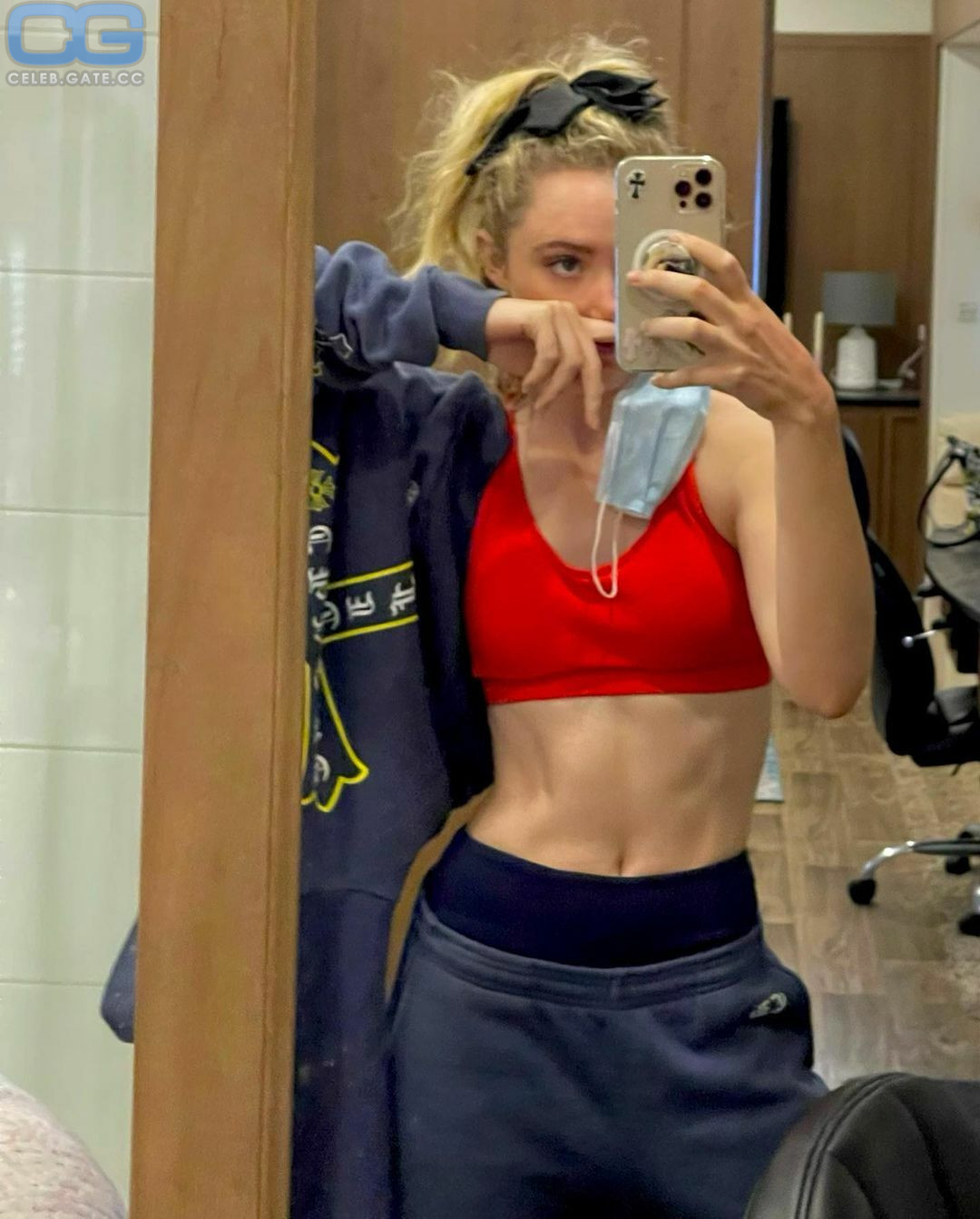 Kathryn Newton 