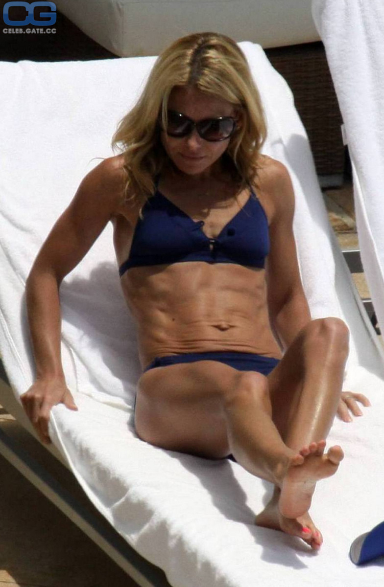 Kelly Ripa nude, pictures, photos, Playboy, naked, topless, fappening