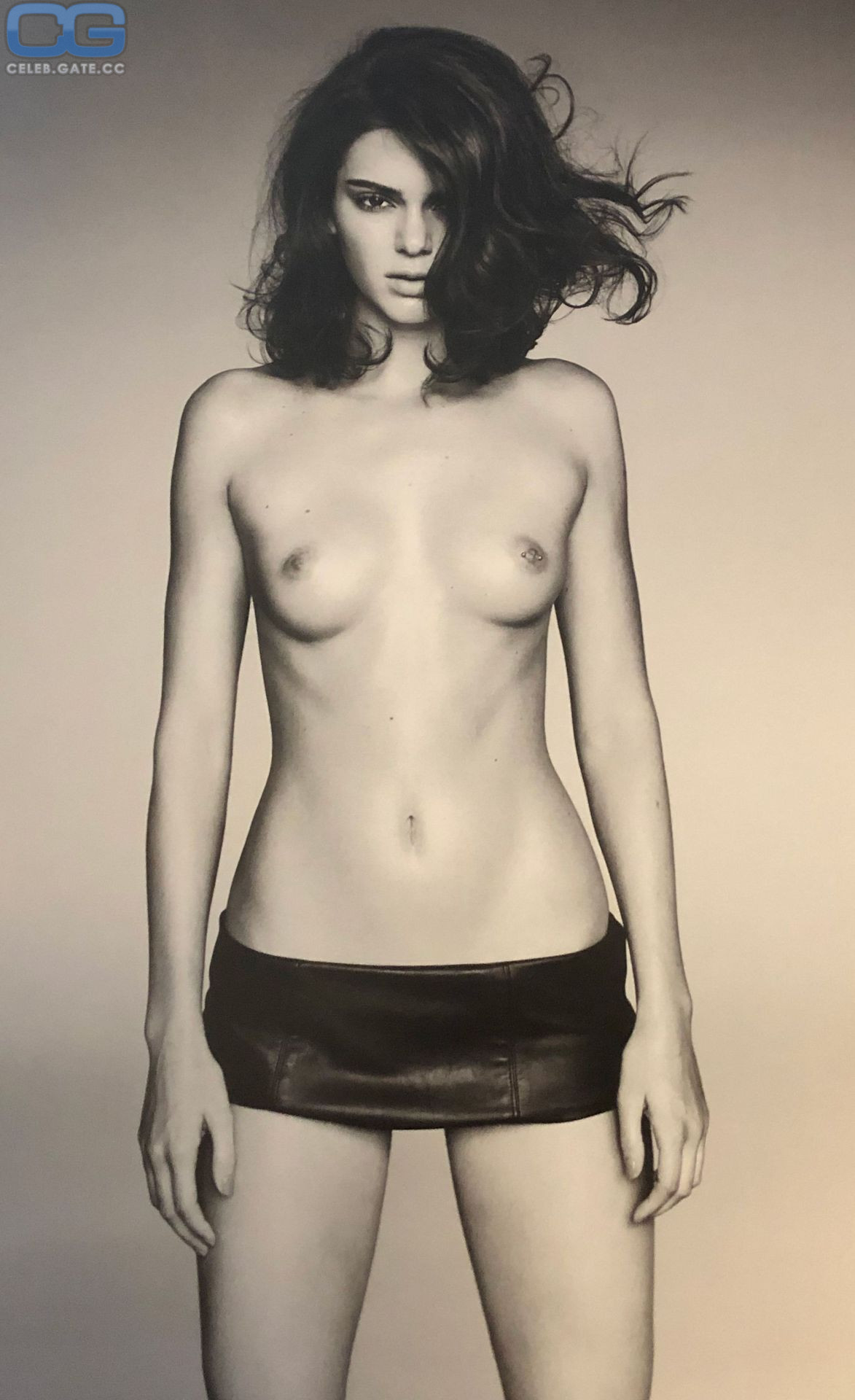 Kendall Jenner nude
