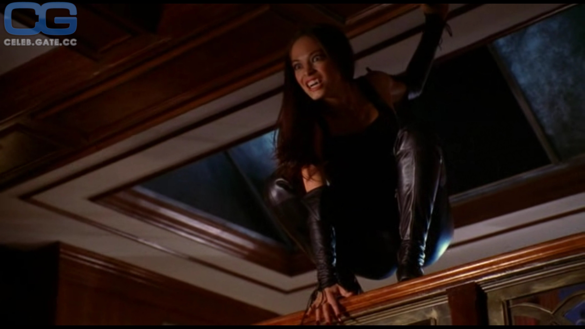 Kristin Kreuk 