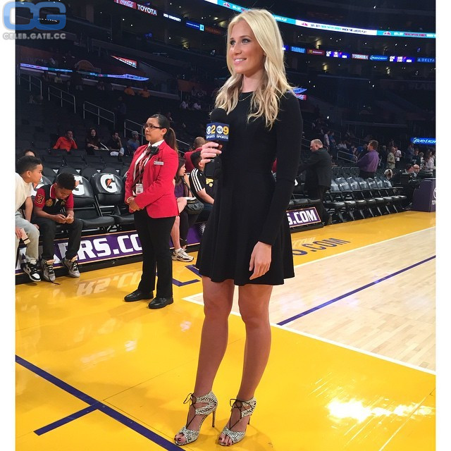 Kristine Leahy legs