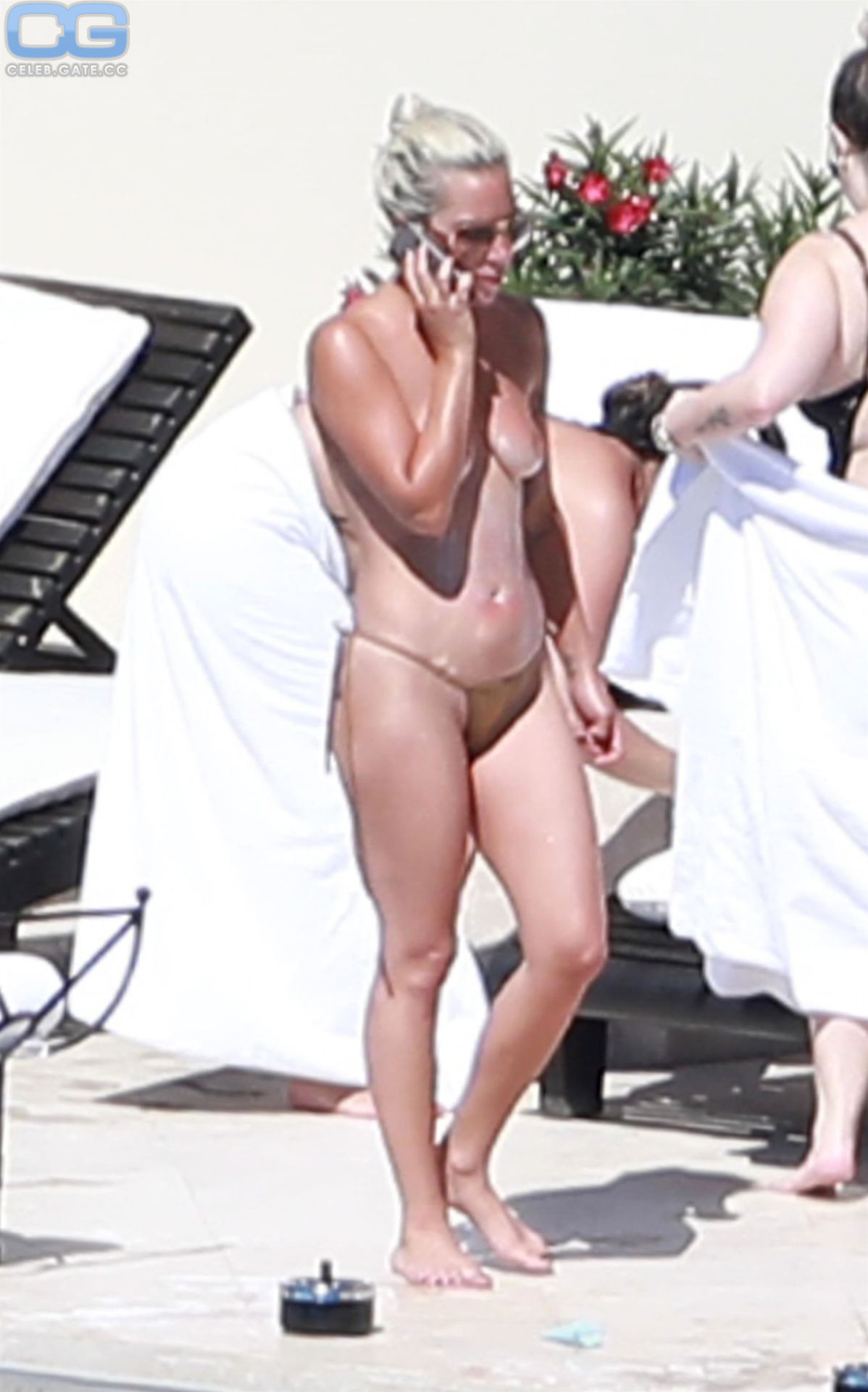 Lady Gaga private nudes