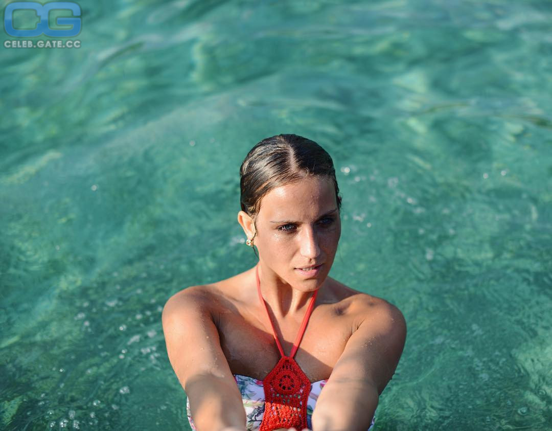 Lara Obersovszky bikini