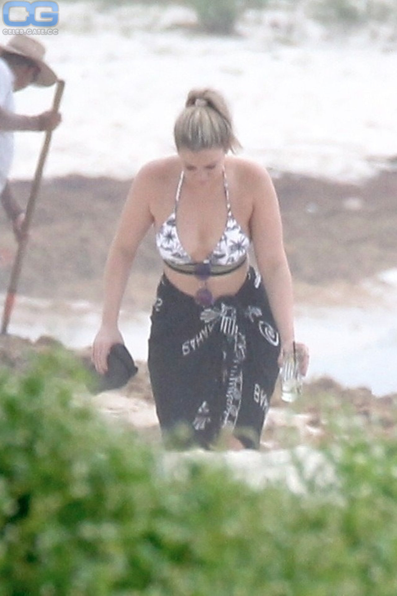 Lauren Alaina bikini