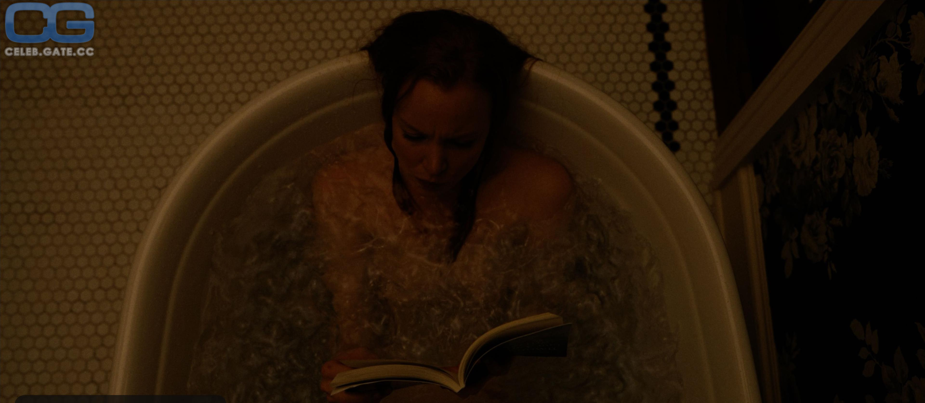 Lauren Ambrose 