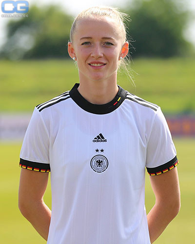 Lea Schueller 