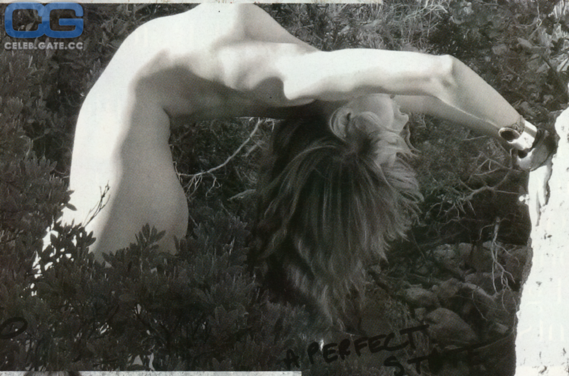 Leelee Sobieski nude photo