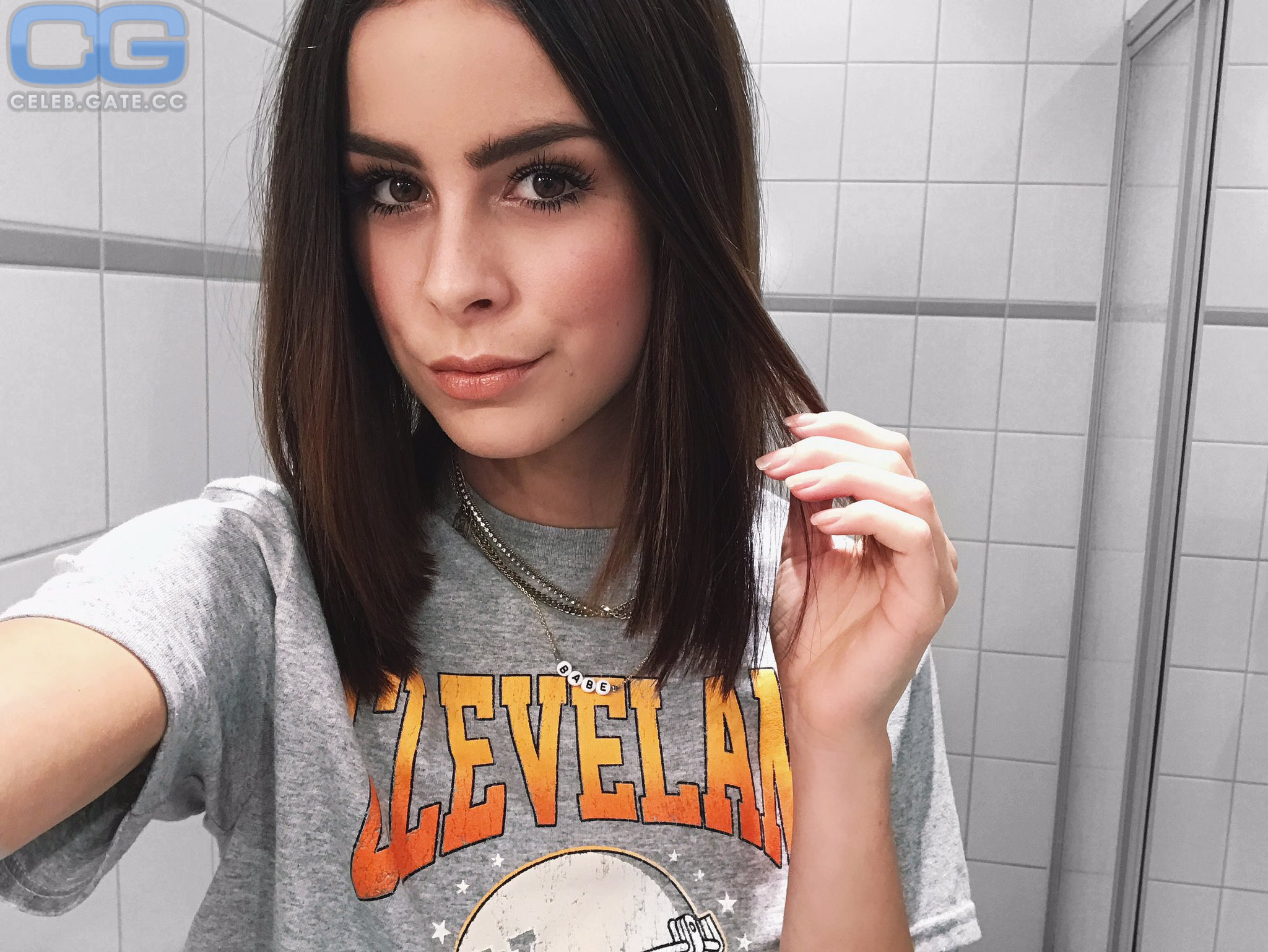 Lena Meyer-Landrut selfie