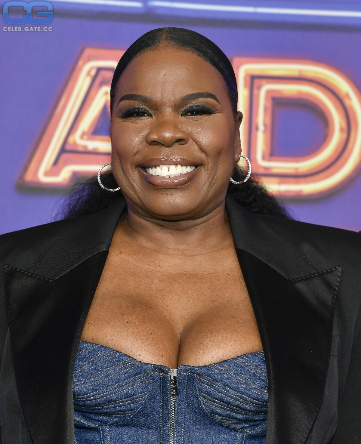 Leslie Jones 