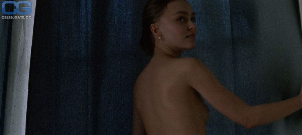Lily-Rose Depp nude scene