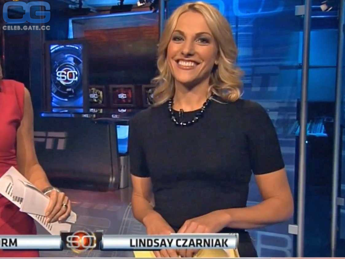 Lindsay Czarniak hot