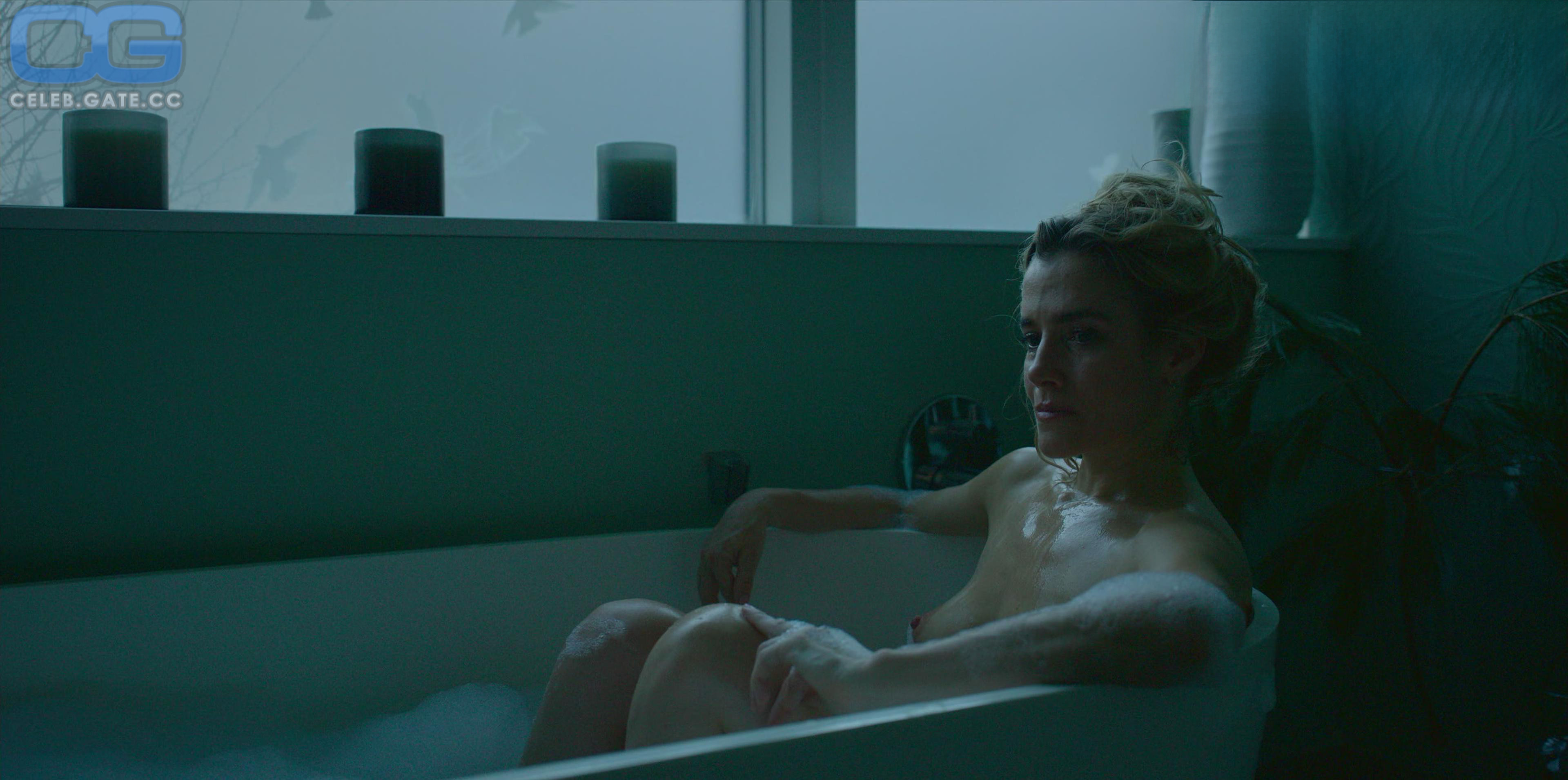 Lisa Dwan 