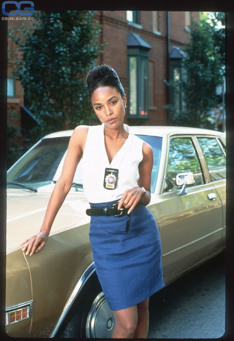 Lynn Whitfield 