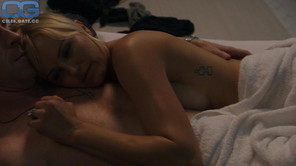 Malin Akerman sex scene