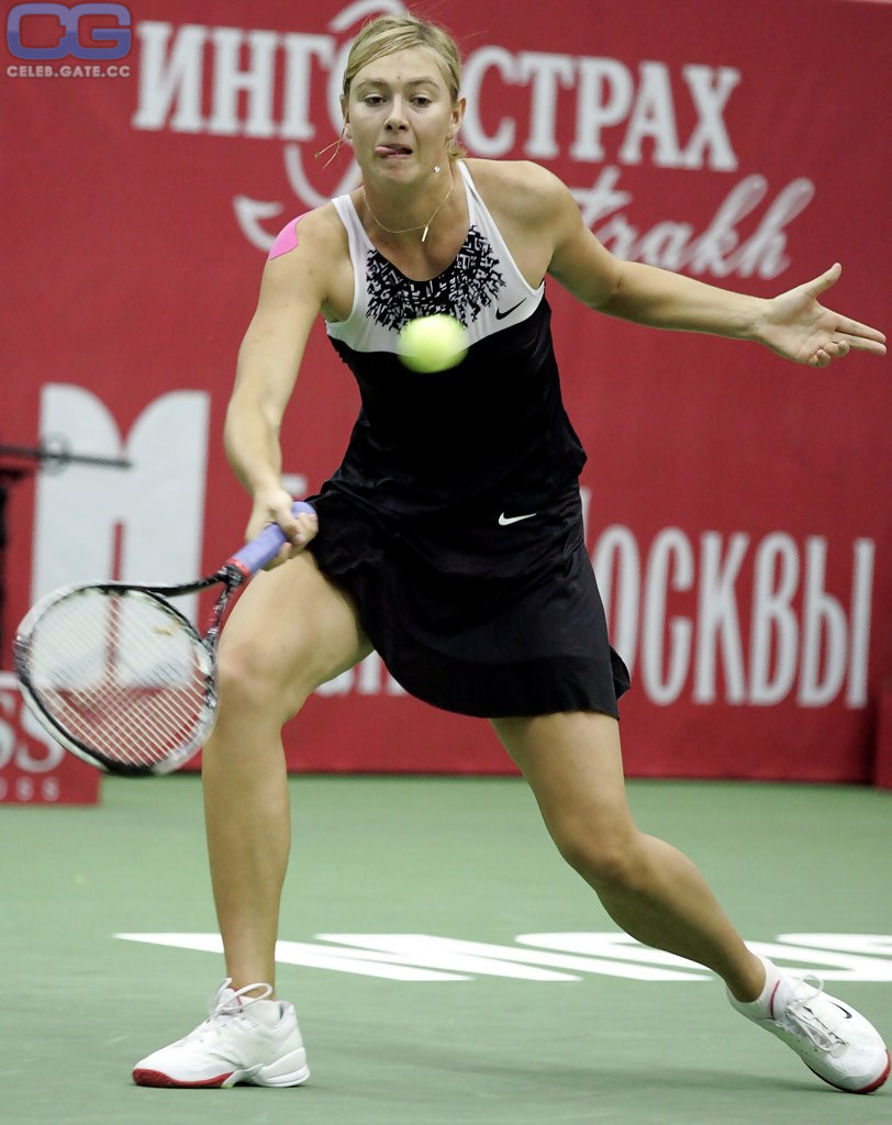 Maria Sharapova oops