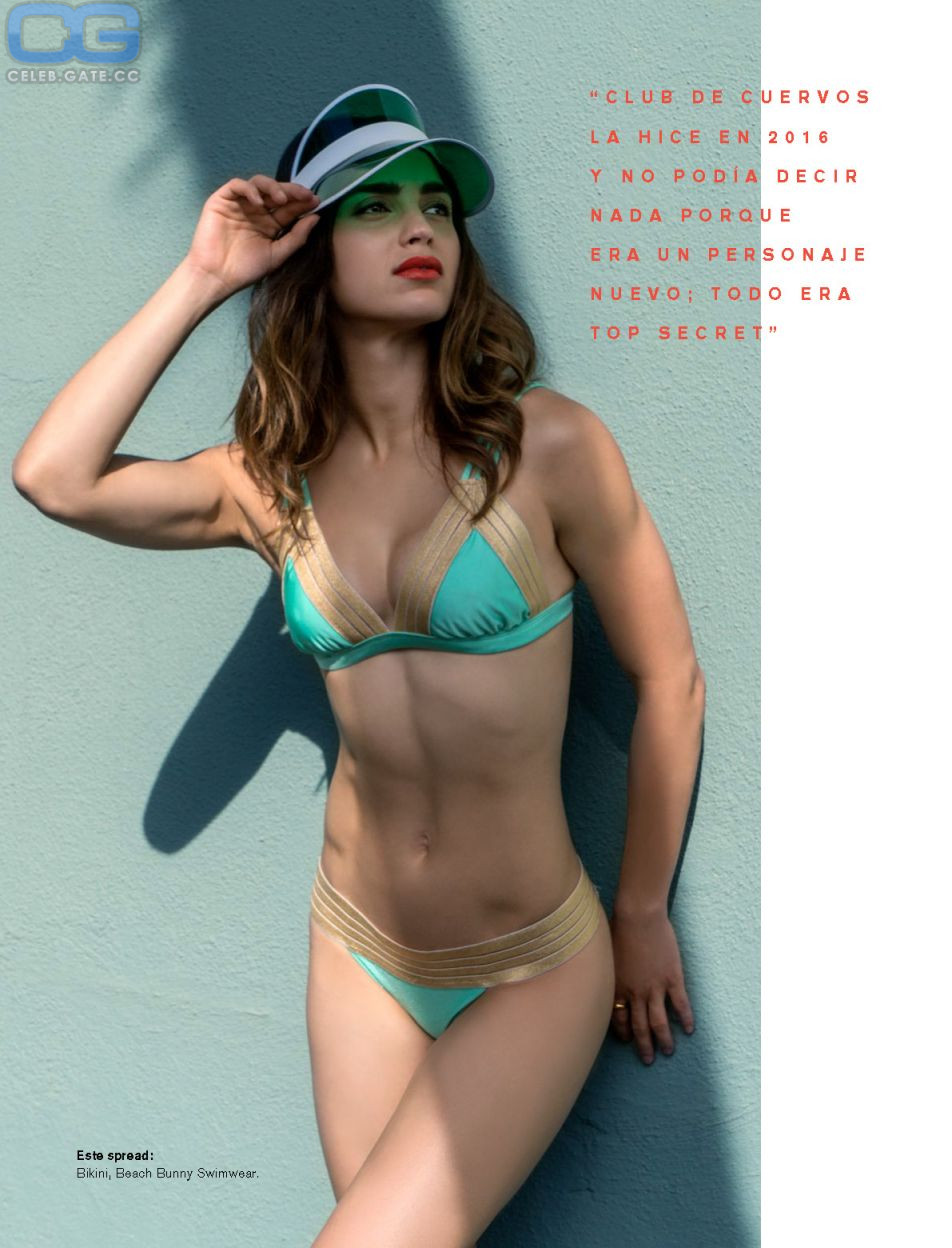 Melissa Barrera bikini