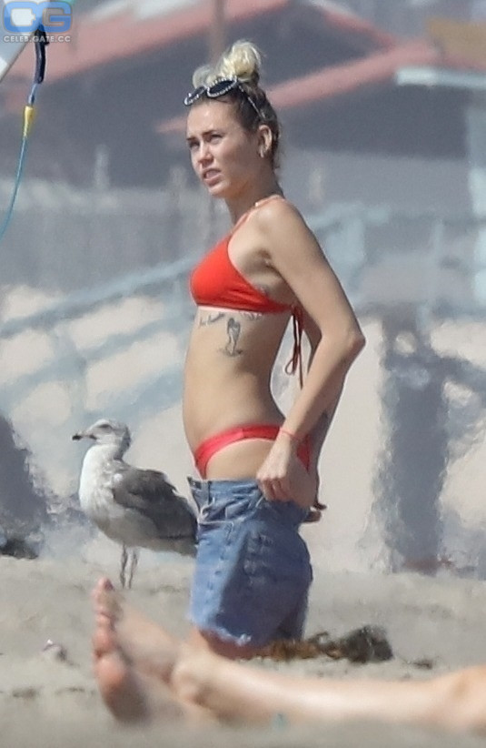 Miley Cyrus beach