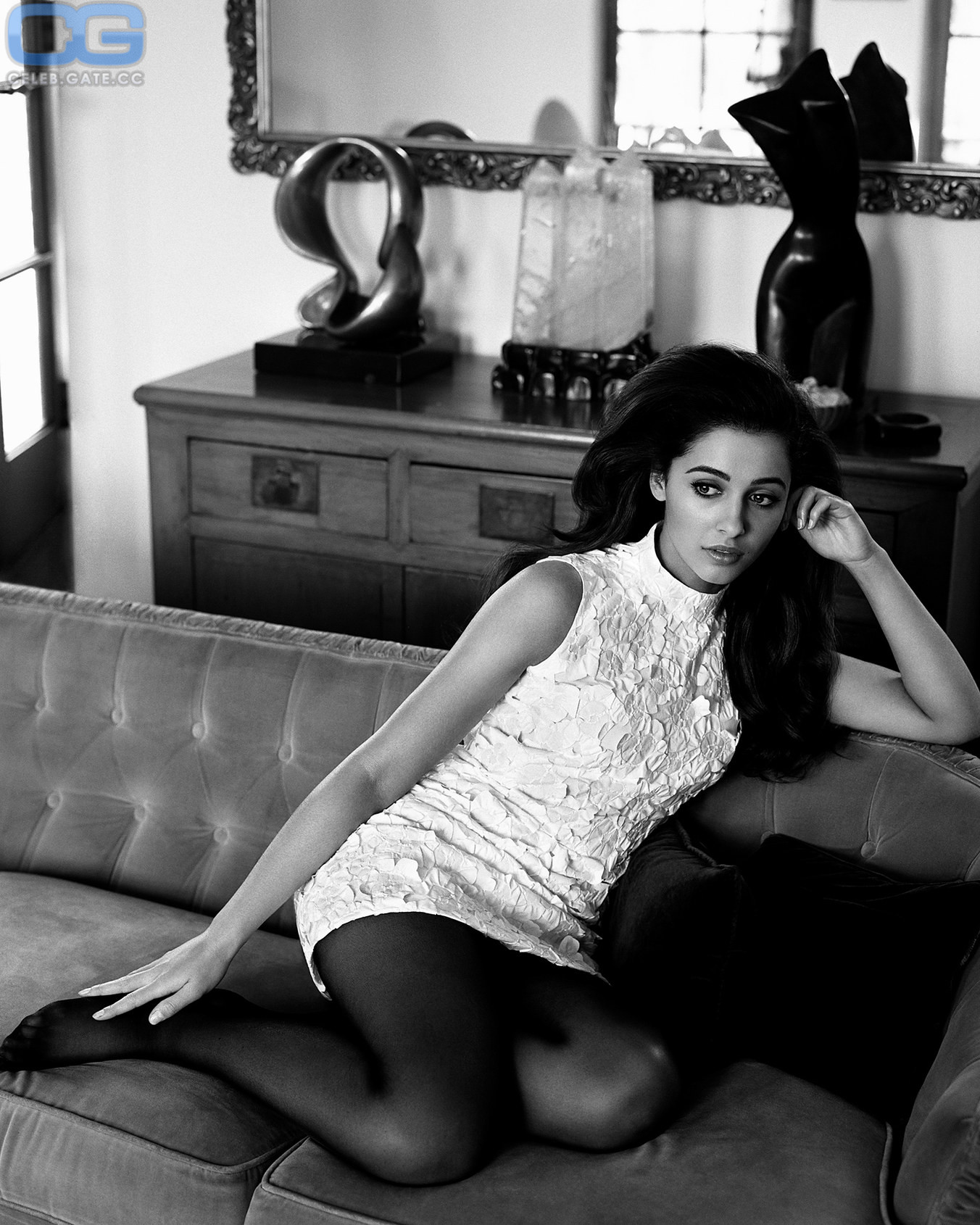 Naomi Scott 