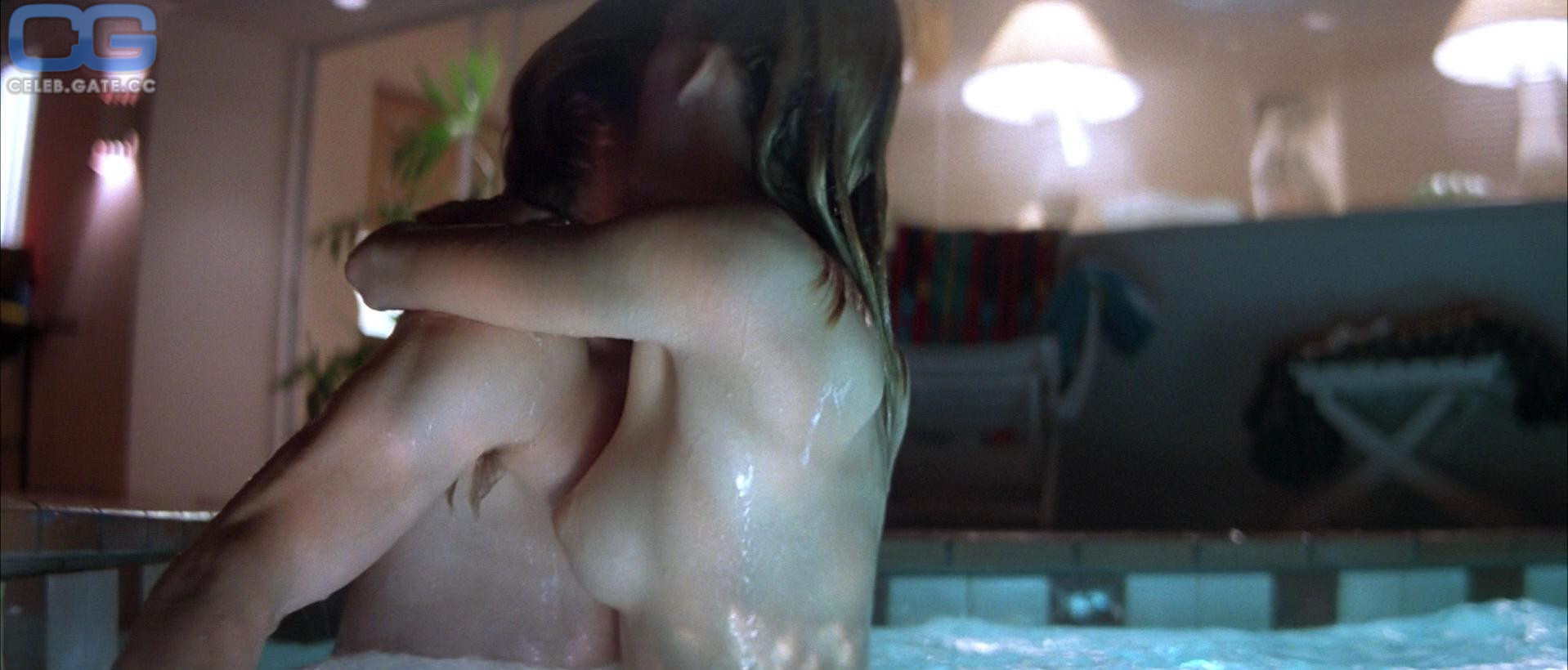 Natasha Henstridge 