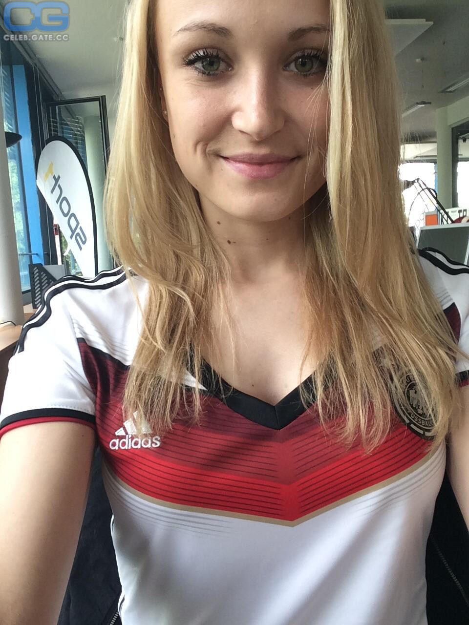 Nele Schenker selfie