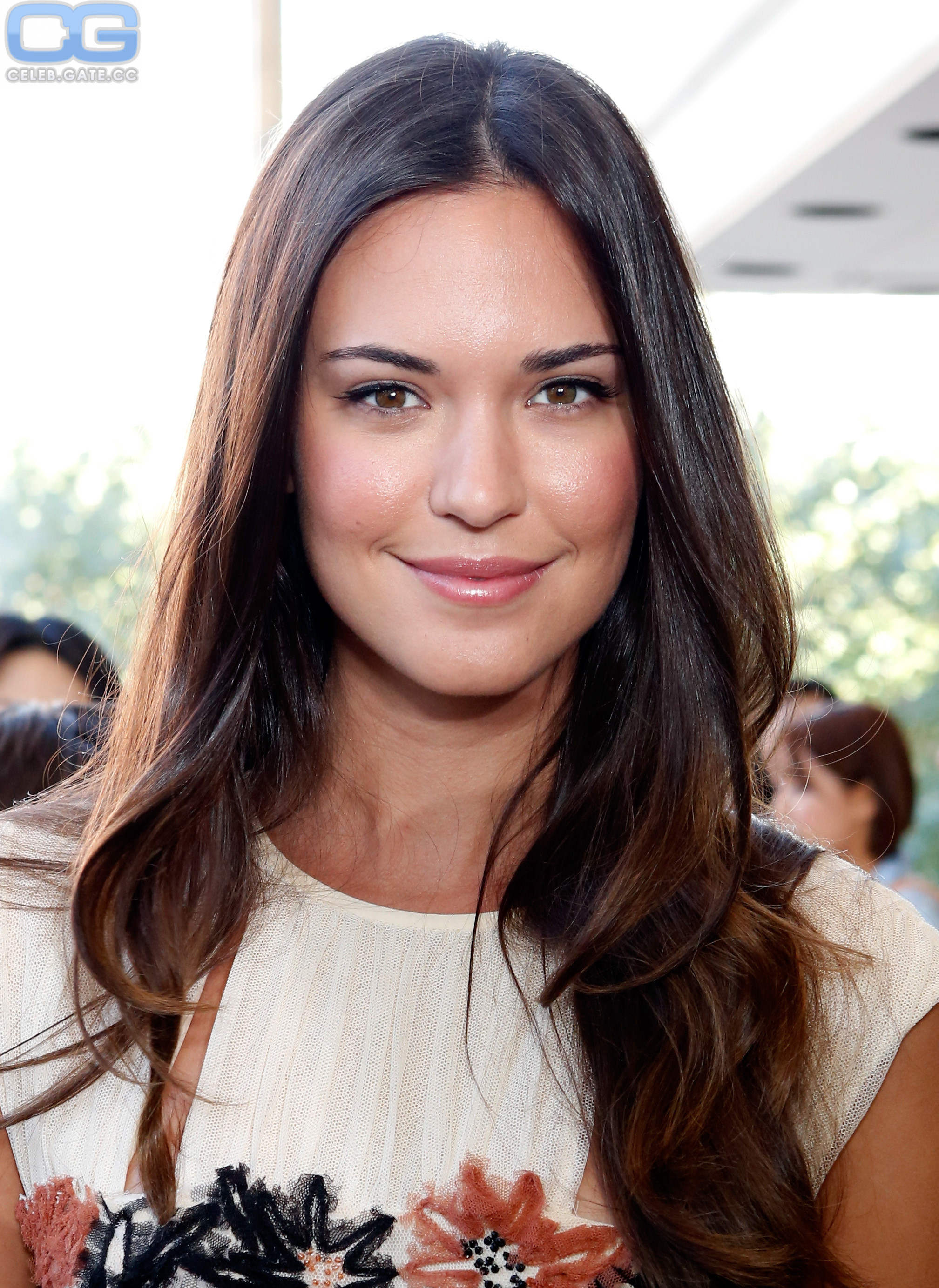Odette Annable hot