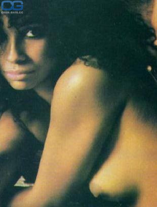 Rae Dawn Chong 